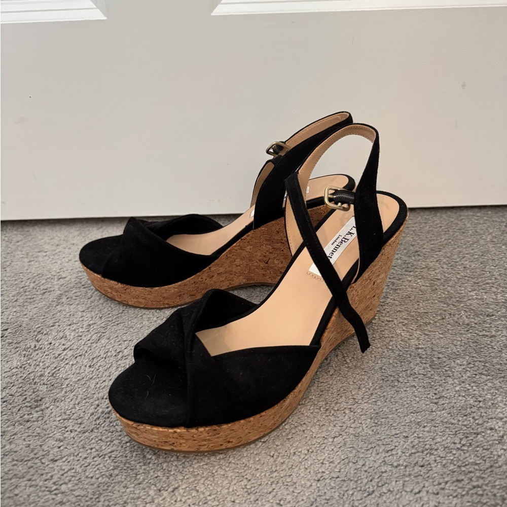 LK Bennett Black and Tan Wedge Sandals - Picture 6 of 7